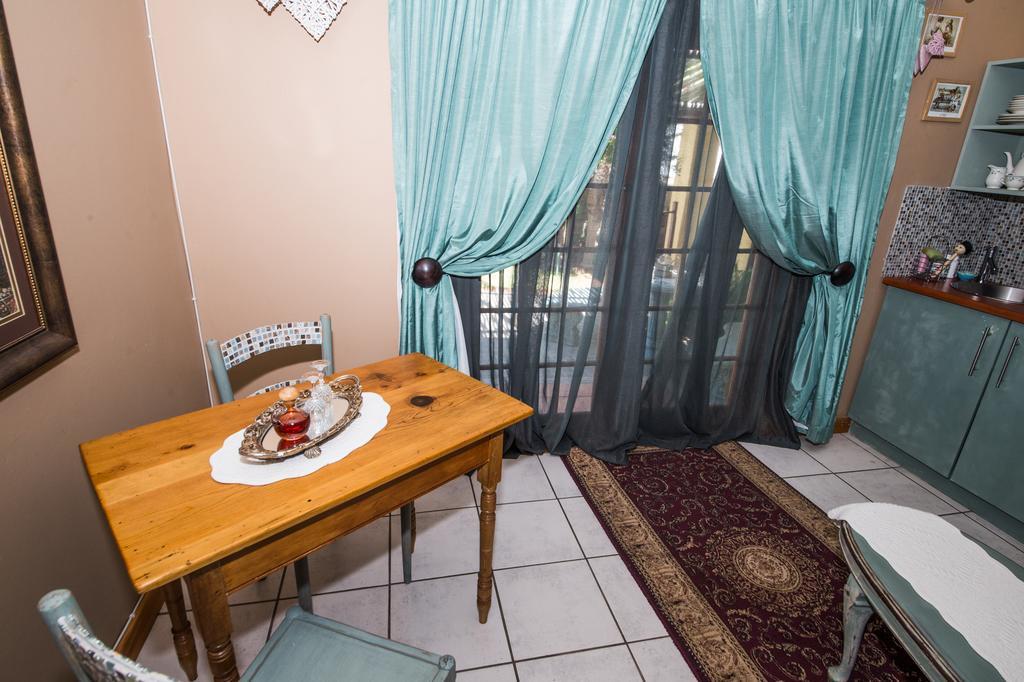 אפינגטון Tarentaalrand Guesthouse מראה חיצוני תמונה
